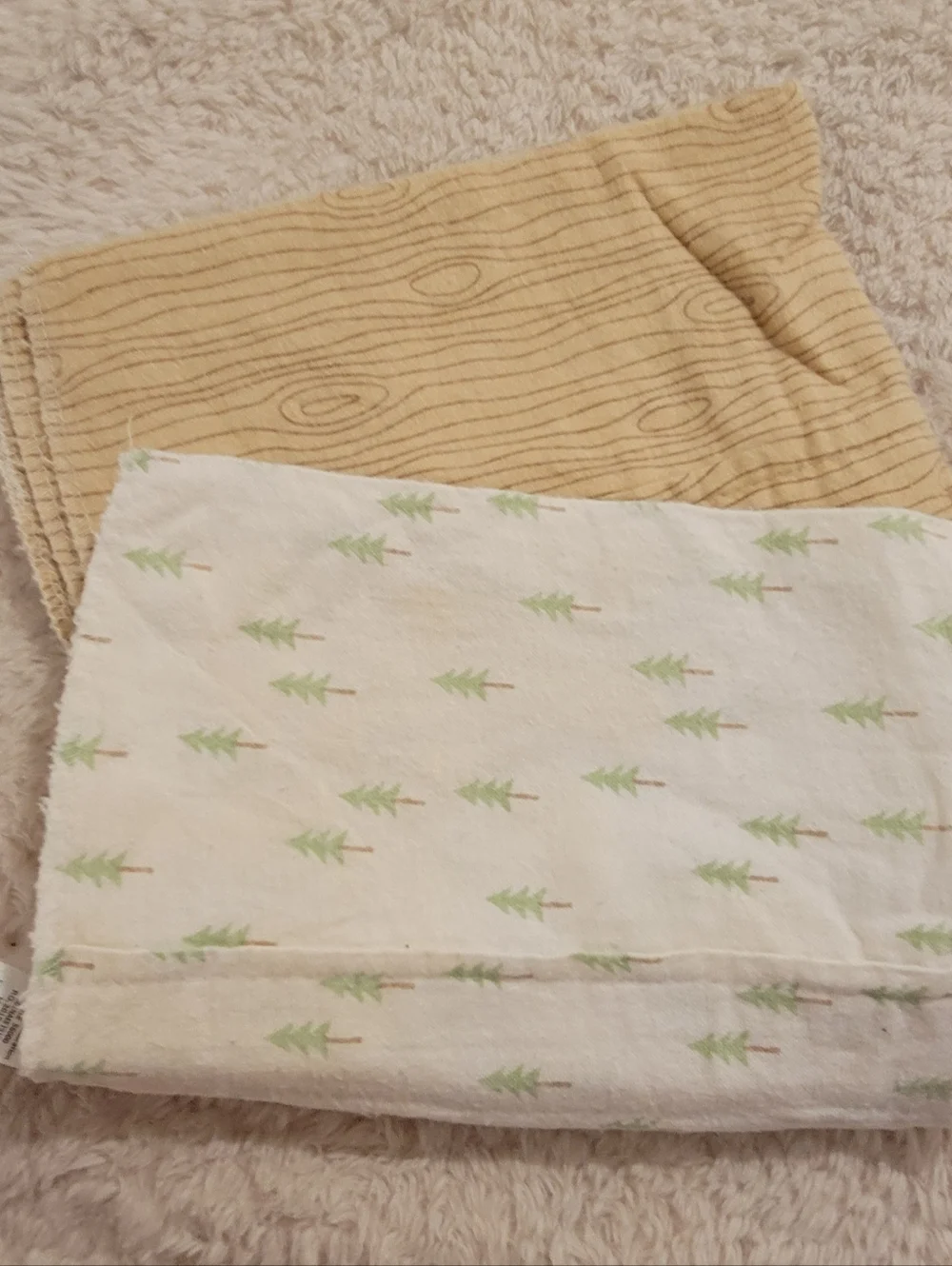 Hudson baby set of four burp cloths in Cotton flannel